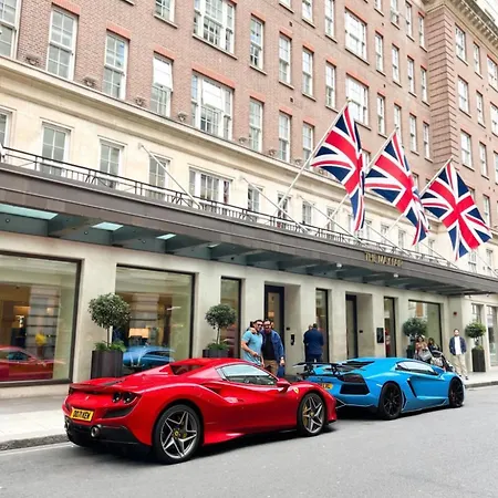 Luxury Knightsbridge Apartment Outside Harrods London Exterior photo